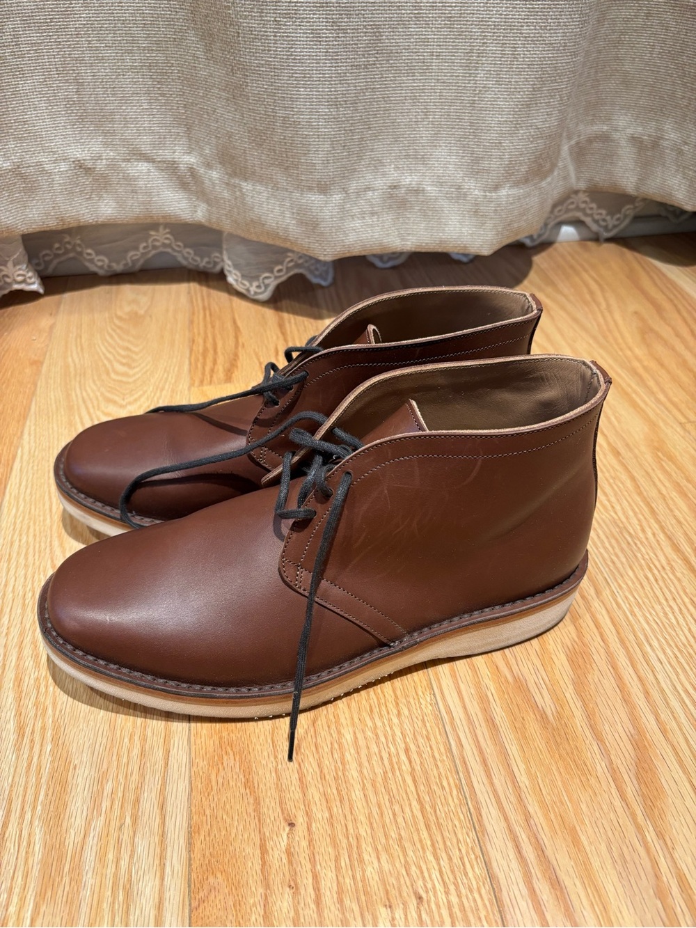 Carreducker Classic Brown Leather Chukka Boots for Men